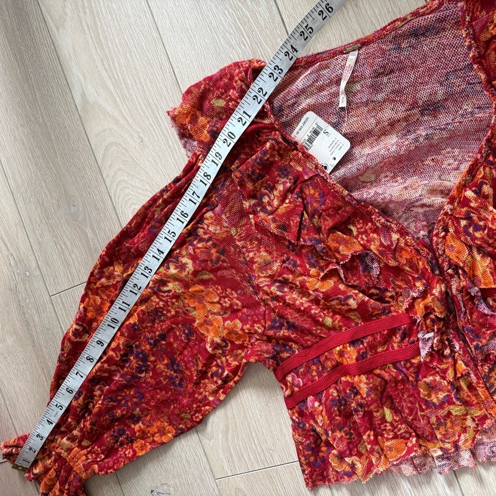 NWT Free People Rudi Ruffle Cropped Top Cherry Floral Blouse Boho - Picture 12 of 12